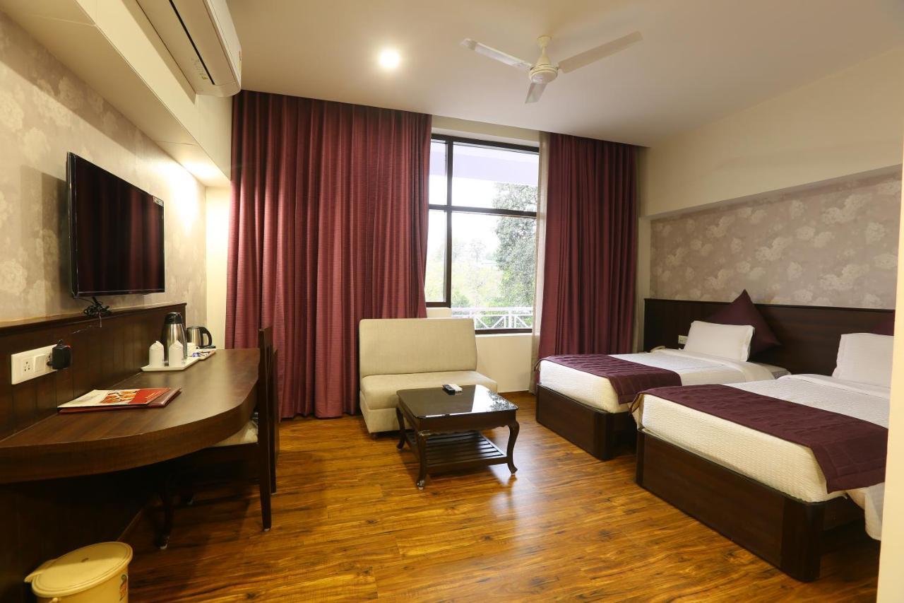 Hotel The Great Ganga Rishīkesh Eksteriør billede