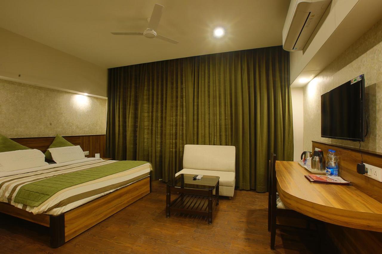 Hotel The Great Ganga Rishīkesh Eksteriør billede
