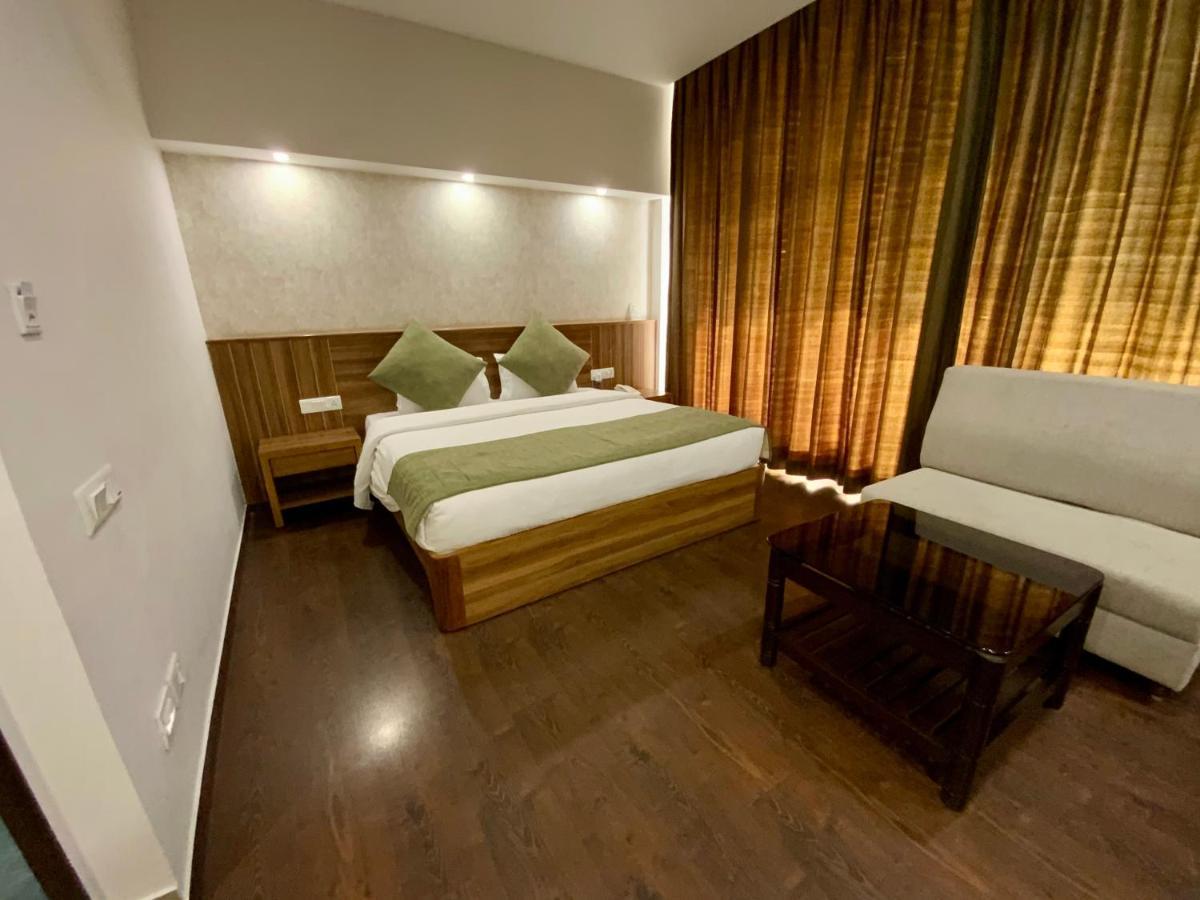 Hotel The Great Ganga Rishīkesh Eksteriør billede