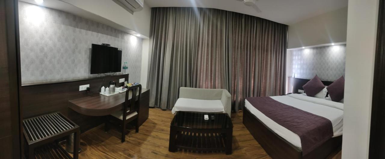 Hotel The Great Ganga Rishīkesh Eksteriør billede