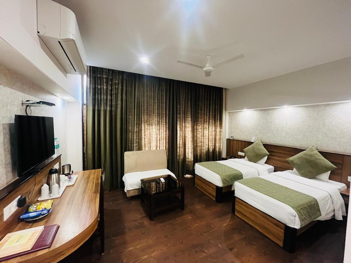 Hotel The Great Ganga Rishīkesh Eksteriør billede