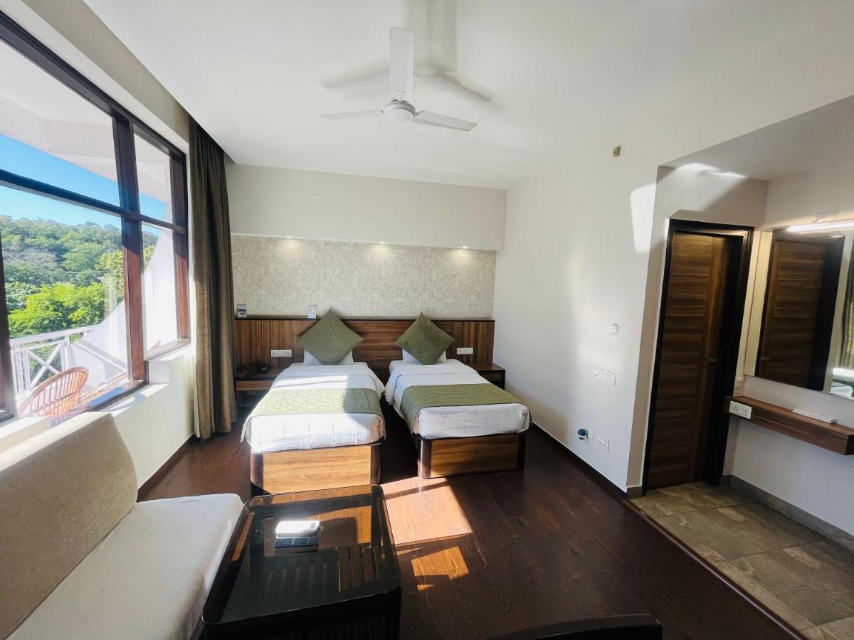 Hotel The Great Ganga Rishīkesh Eksteriør billede